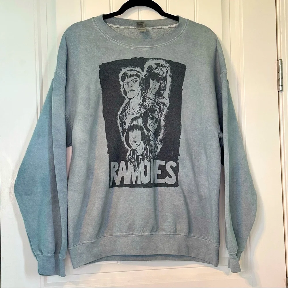 Ramones Cartoon Graphic Crewneck Sweatshirt NEW Sz LARGE in Slate Blue - Picture 1 of 5